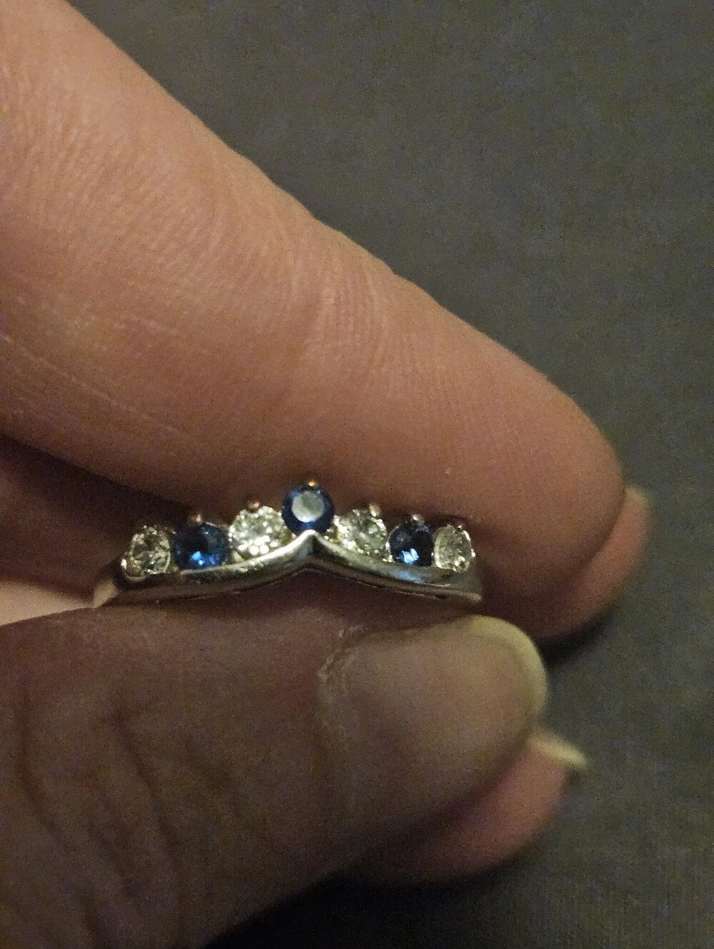 Wishbone Ring V-Shape Silver Tone Blue & White Stones Chevron Band Size 6.75